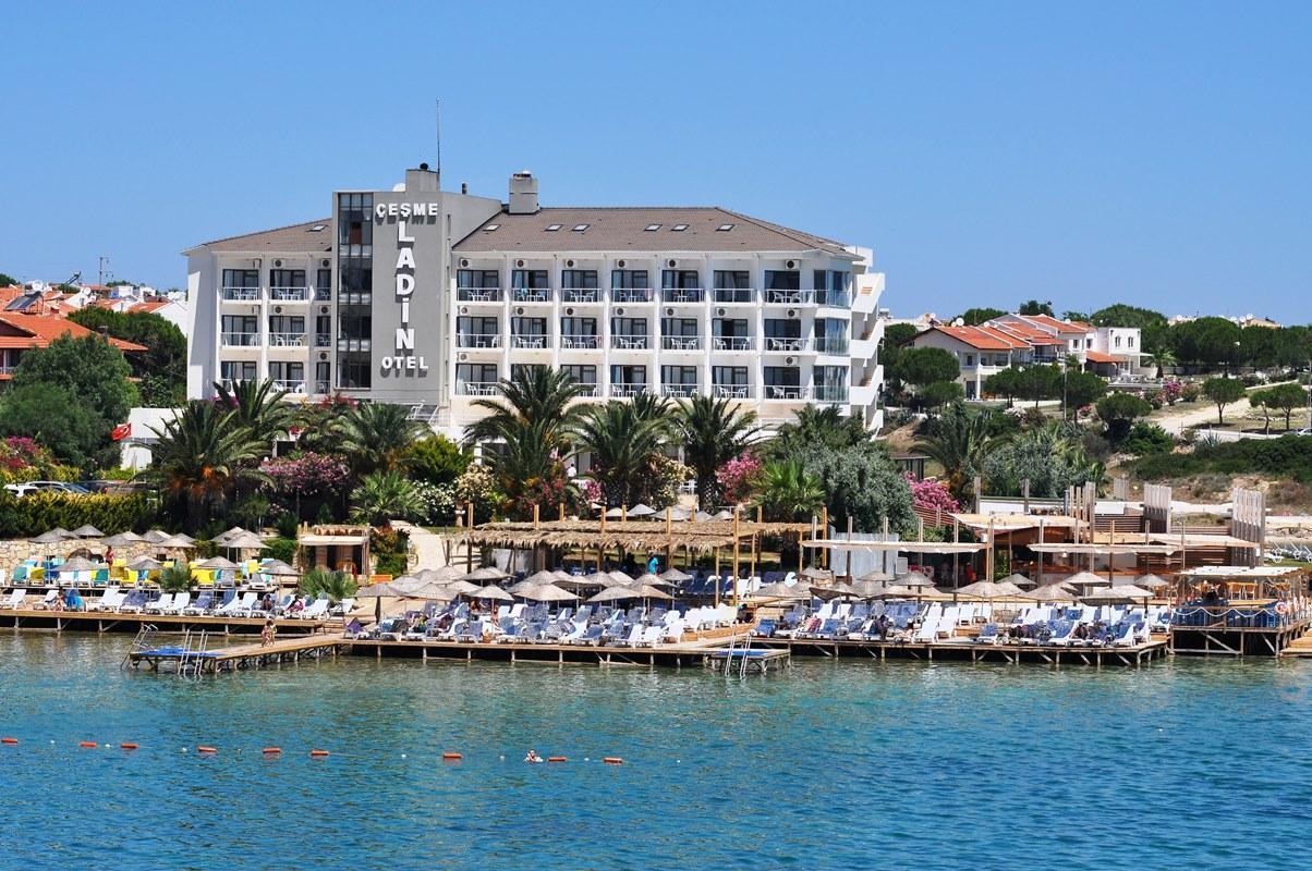 Cesme Ladin Hotel Exteriör bild