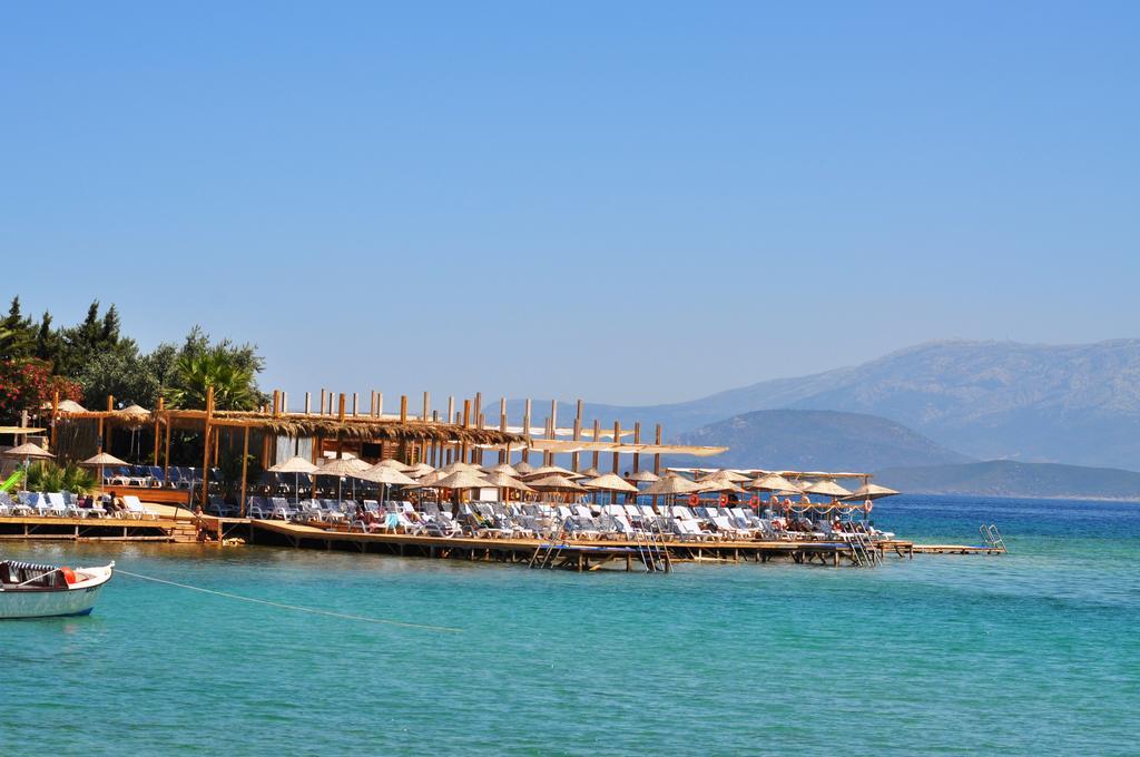 Cesme Ladin Hotel Exteriör bild